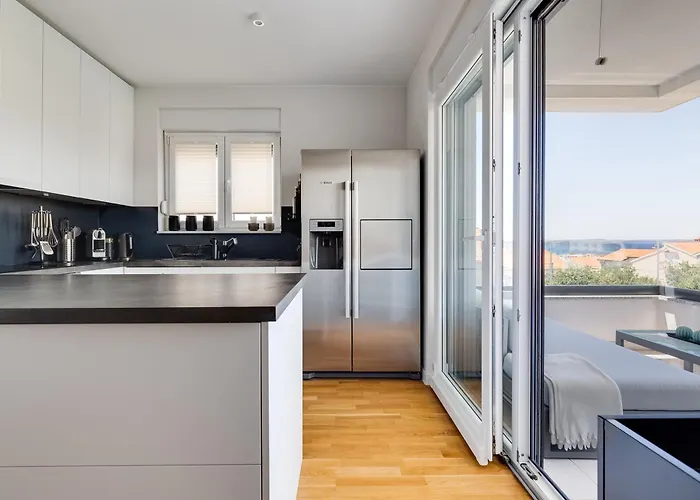 Apartmán Spacious Two Bedroom With Roof Terrace, Borik *