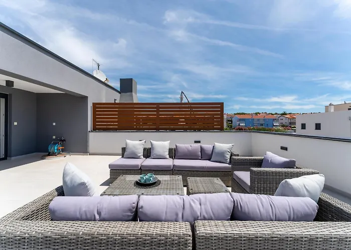 Spacious Two Bedroom With Roof Terrace, Borik Apartmán *